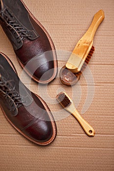Set of Shoes Cleaning Accessories for Dark Brown Grain Brogue Derby Boots Made of Calf Leather with Special Tools