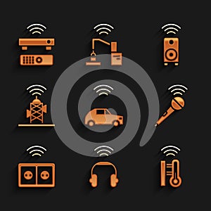 Set Smart car system with wireless, headphones, thermometer, Wireless microphone, electrical outlet, antenna, stereo