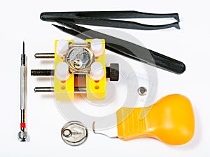 Set of tools for replacing battery in watch