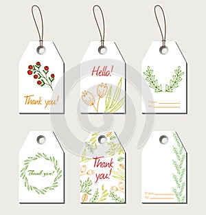 Set of vector floral gift tags
