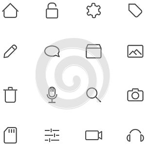 Set vector icons multimedia.