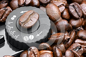 Setting grind coffee.