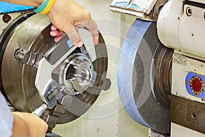 Setup and measuring grinding part