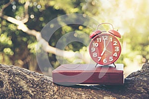 Seven o`clock time to wake up for good health. 7 o`clock