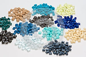 Several dyed polymer resins