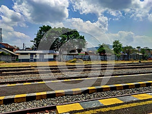 Several train lines at a Railway station