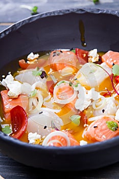 Sevice with salmon and mango photo