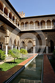 Seville real alcazar pool