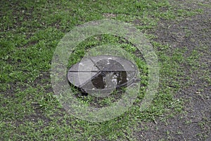 Sewer hatch with metal lid