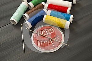 Sewing needle and colored spool yarns, multicolored spool yarns, sewing and sewing needles, scissors and scissors, tailoring mater