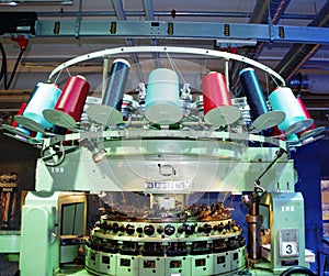 Sewing tread. Textile industry.