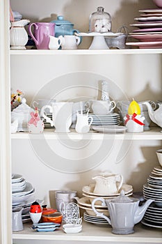 Shabby chic style dishware