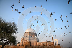 Mosoleum Shahrukne Alam Multan photo