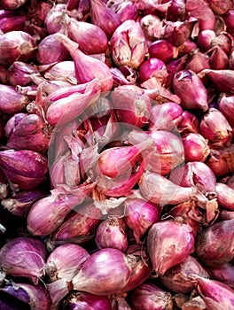 Shallots are usually used for cooking, and can also be used as medicine