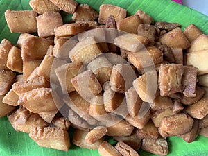 Shankarpali also called shakarpara is a deep fried, sweet.