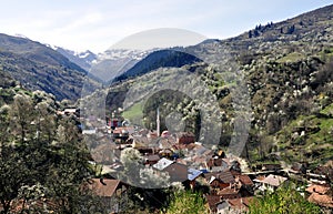 Shar mountain village photo