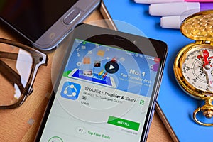 SHAREit - Transfer & Share dev application on Smartphone screen.