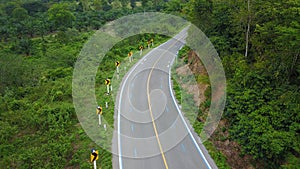 Sharing len between bicycle and car in country road