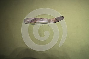 Sharp castrastion knife