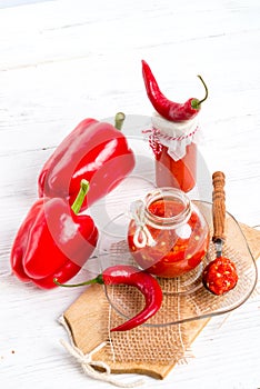 Sharp tomatoes paste