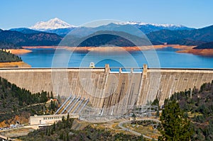Shasta Dam
