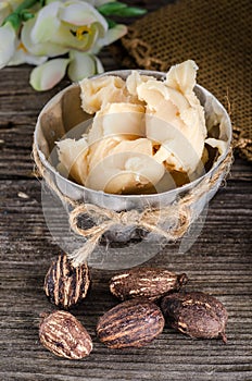 Shea butter amd shea nuts