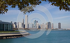 Shedd Aquarium And Chicago Skyline