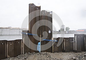 sheet piling retaining wall in hydraulic engineering