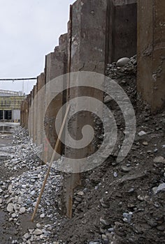 sheet piling retaining wall in hydraulic engineering