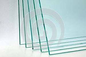 Sheets of Factory manufacturing tempered clear float glass panels cut to size