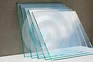 Sheets of Factory manufacturing tempered clear float glass panels cut to size