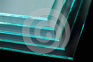 Sheets of Factory manufacturing tempered clear float glass panels cut to size