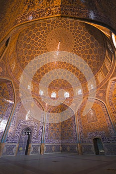 Sheikh Lotf Allah Mosque