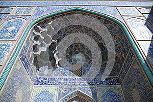 Pícaros Alá mezquita es un arquitectónico obra maestra de iraní 