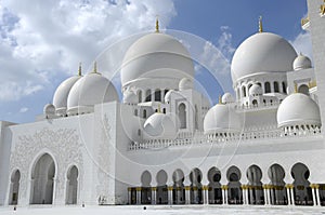 Sheikh Zayed Al Nahyan Mosque - Abu Dhabi