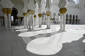 Sheikh Zayed Al Nahyan Mosque - Abu Dhabi