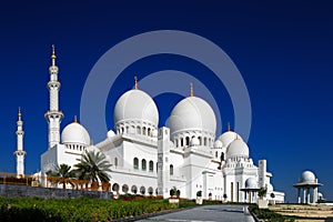 Sheikh Zayed Grand Mosque, Abu Dhabi is the largest in the UAE