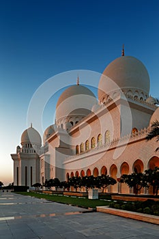 Sheikh Zayed Grand Mosque, Abu Dhabi is the largest in the UAE