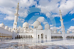 Sheikh Zayed Grand Mosque, Abu Dhabi, UAE.