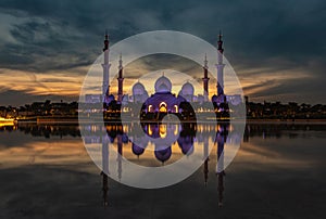 Sheikh Zayed Grand Mosque at Sunset