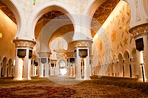 Sheikh Zayed mosque inside