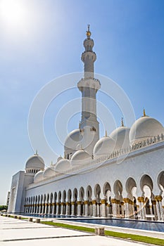 Sheikh Zayed Mosque in Middle East United Arab Emirates with reflection on water. Abu Dhabi