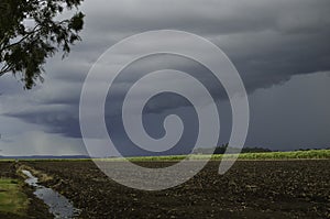 Shelf cloud