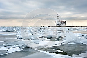 Shelf ice and lighthouse