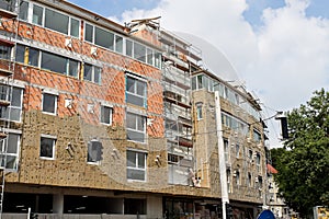 Shell insulation in new residential building