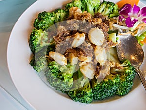 The shellfish fry Brocolli