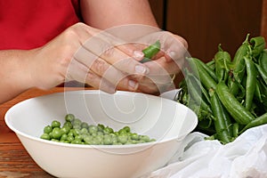 Shelling Fresh Garden Peas