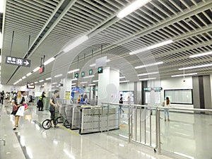 Shenzhen Metro Line 11, Baoan subway station indoor landscape