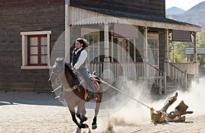 Sheriff drags a bandit