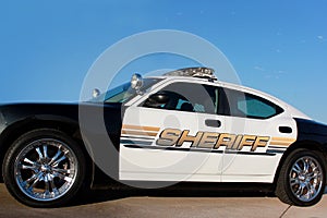 Sheriff patrol car